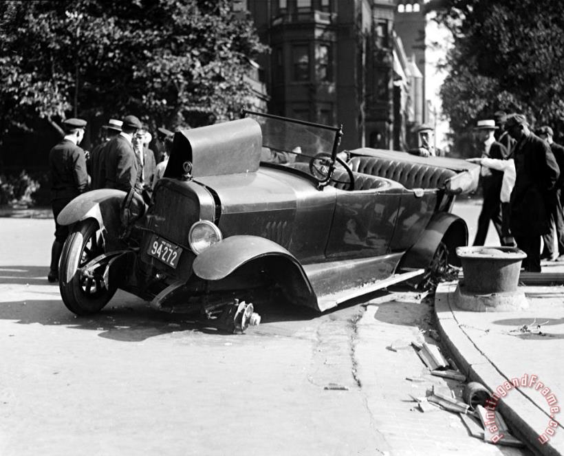CAR ACCIDENT, c1919 painting - Others CAR ACCIDENT, c1919 Art Print