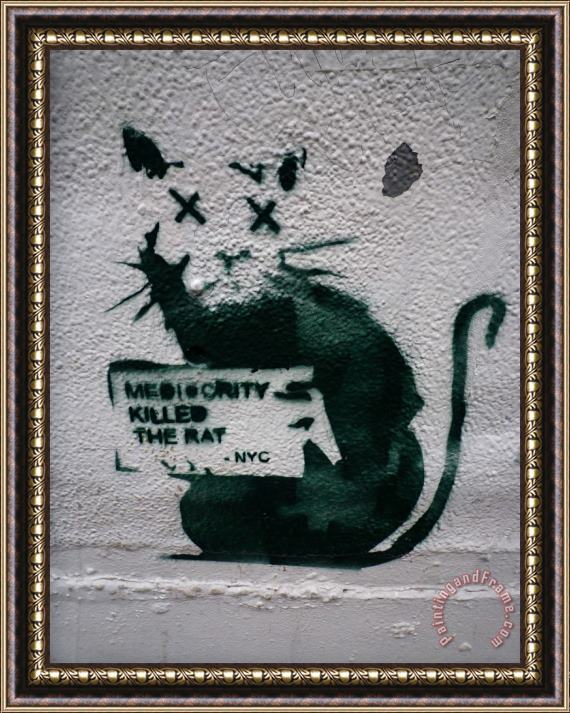 Banksy Intervencion Urbana En Manhattan Framed Print