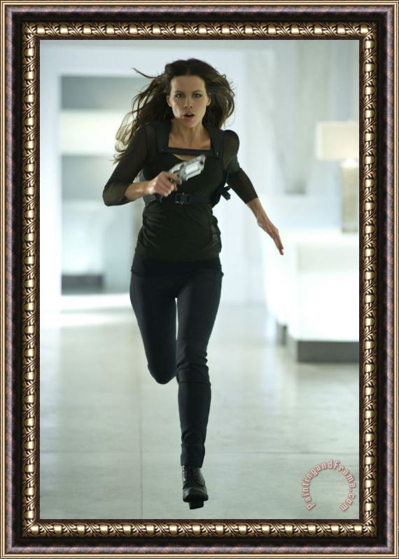 Collection Kate-beckinsale Framed Painting