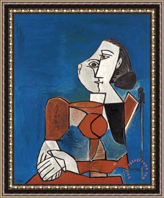Pablo Picasso Femme Assise En Costume Rouge Sur Fond Bleu Framed Print