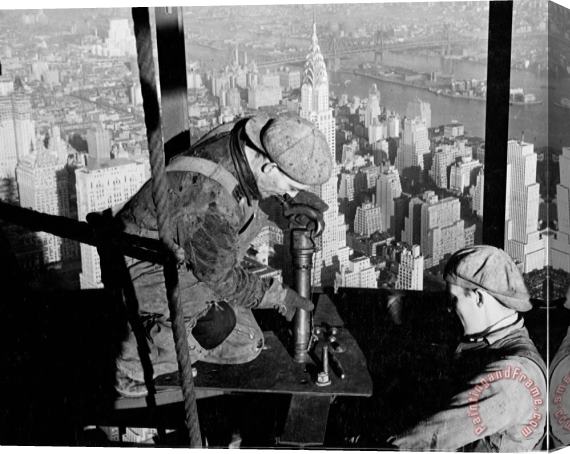 LW Hine Riveters on the Empire State Building Stretched Canvas Painting / Canvas Art